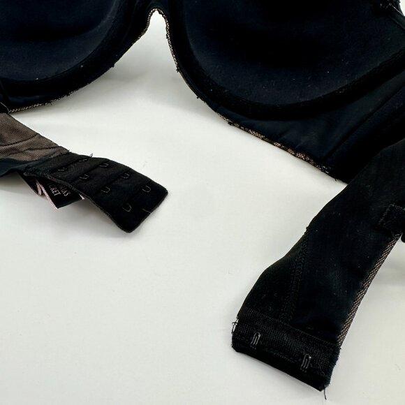 Victoria's Secret Very Sexy Womens Lace Push Up Black & Nude Bra Size 36B - Picture 5 of 9